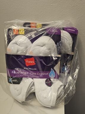 Hanes Women's Premium Cushioned Cool Comfort No Show Socks. New In Package.